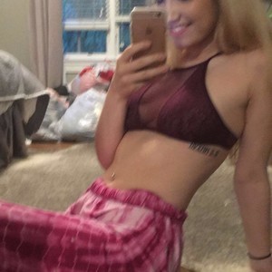 SnowBunny1999 from myfreecams