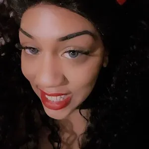 BluRosie from myfreecams