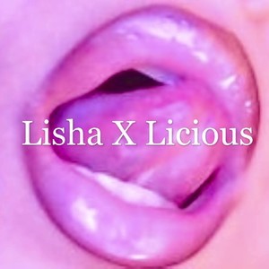 free adult webcam LishaXLicious