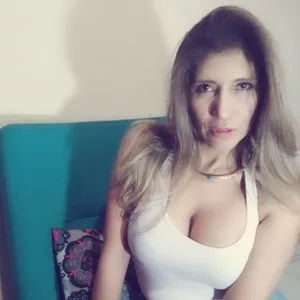 Maitresse19 from myfreecams