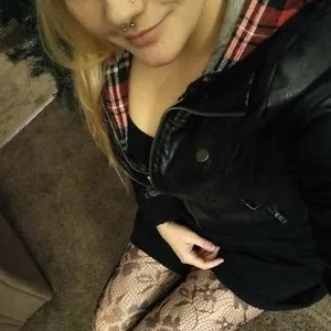 Angelbabii23 from myfreecams