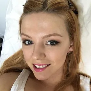 Kate_Winslut from myfreecams