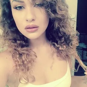 SativaWhite from myfreecams