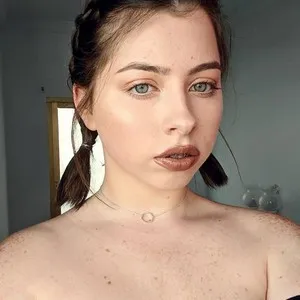 CarlyKing from myfreecams