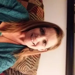 Onehotnurse72 from myfreecams