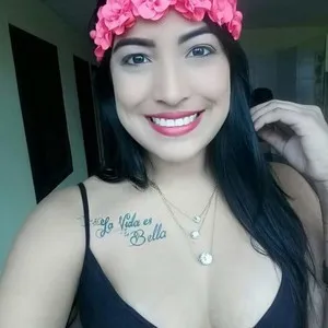 Smitt_sara from myfreecams