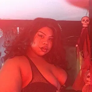 Heavygoth from myfreecams