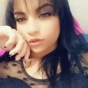 sayalhiluus from myfreecams