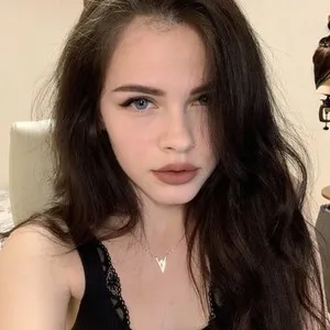 sweetsourfox from myfreecams