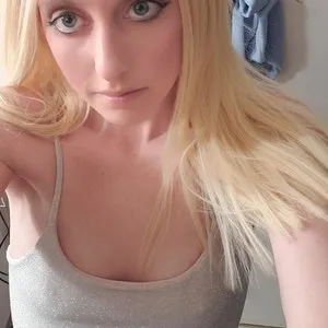 TinkerBell333 from myfreecams