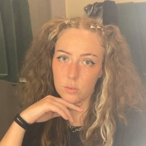 rudecam.live BabyCurly livesex profile in fetish cams