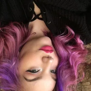 DeadQueen97 from myfreecams