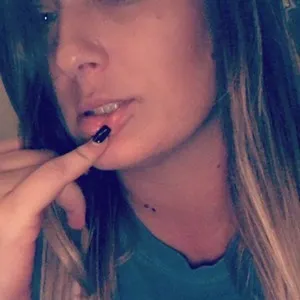 Alixxx_69 from myfreecams