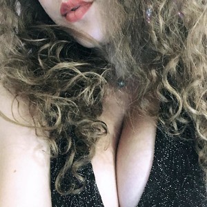 girlsupnorth.com Harley_Starr livesex profile in natural cams