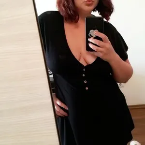 TinnaCherryx from myfreecams