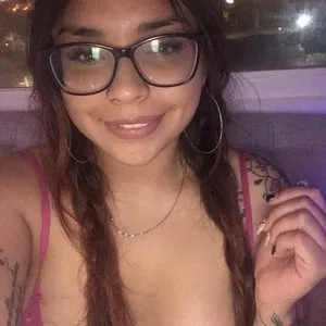 Karolkim18 from myfreecams