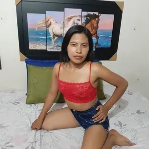 Nia_latinhot from myfreecams