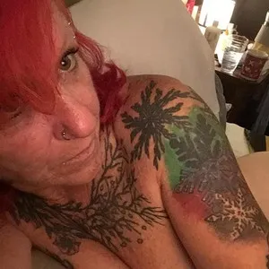 WaterGypsy69 from myfreecams