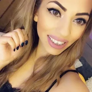 LovelySaby from myfreecams