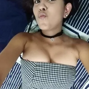 Luciana09 from myfreecams