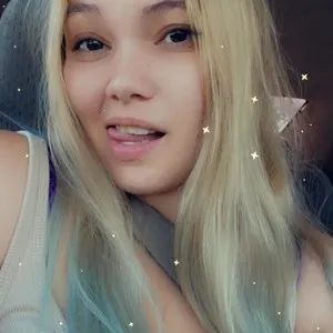 Scarlette93 from myfreecams