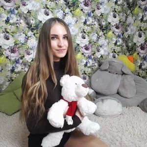 KateStonee from myfreecams