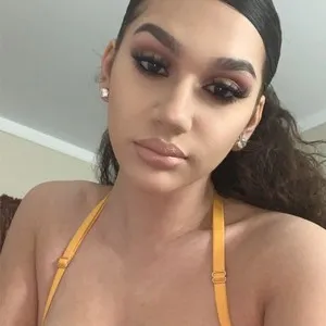 Nyladoll001 from myfreecams