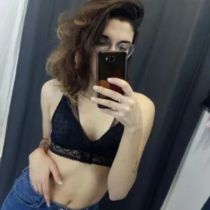 RichBitch93 from myfreecams