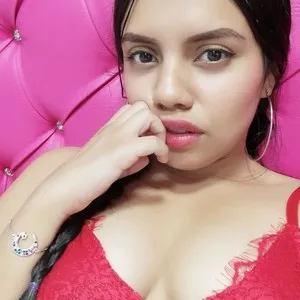 Crhiss_hot from myfreecams