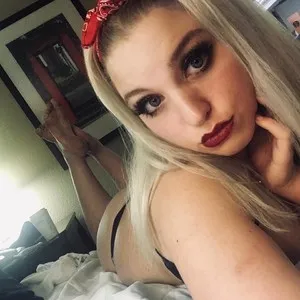 NadiaChance69 from myfreecams