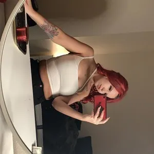 Rosiexoxo69 from myfreecams