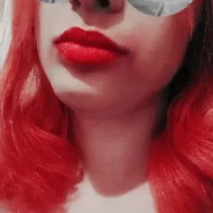 LadyRed from myfreecams