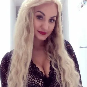 Lizzie__Rich from myfreecams