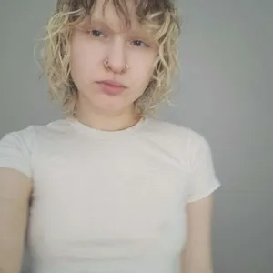 LilraBbit333 from myfreecams