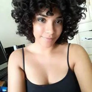 Liaoliveira24 from myfreecams