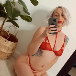 Curiousblond from myfreecams