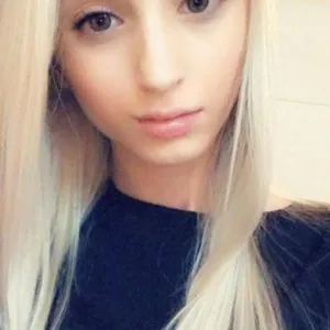 Alice1desire from myfreecams