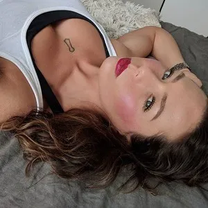 MaxineStriker from myfreecams