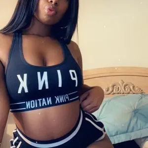 Allure24 from myfreecams