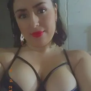 Kendra_busty from myfreecams