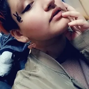 Honey_Bud from myfreecams