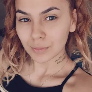 LindaDeepx from myfreecams