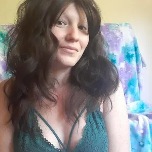 LaceIsOut28 from myfreecams