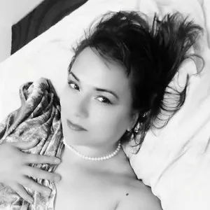 LadyAva10 from myfreecams