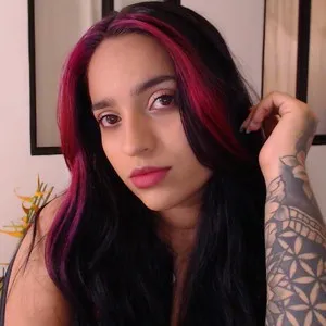 Nicol_8 from myfreecams