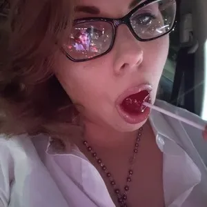 CherryKush_ from myfreecams