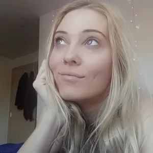 Leeleigh1 from myfreecams