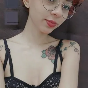 Amelie_L from myfreecams