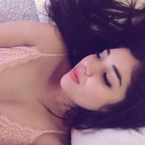 mfc Luci_moon1 webcam profile pic via glamcambabes.com