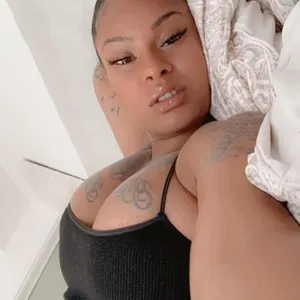 Lottomamii from myfreecams